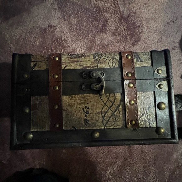 Rare! Handmade Japanese storage box! Zen style. Perfect accent for any room! - Picture 11 of 12